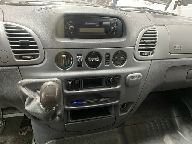 MERCEDES-BENZ Sprinter 313 CDI Doka 4x4 Allrad 1.Hand... - Curtain side van, Crew cab van: picture 4 MERCEDES-BENZ Sprinter 313 CDI Doka 4x4 Allrad 1.Hand... - Curtain side van, Crew cab van: picture 4