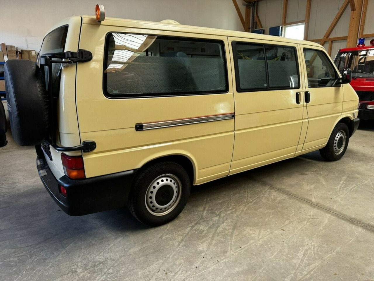 Volkswagen T4 2.5 TDI Syncro 4x4 lang 1. Hand! - People carrier: picture 5 Volkswagen T4 2.5 TDI Syncro 4x4 lang 1. Hand! - People carrier: picture 5