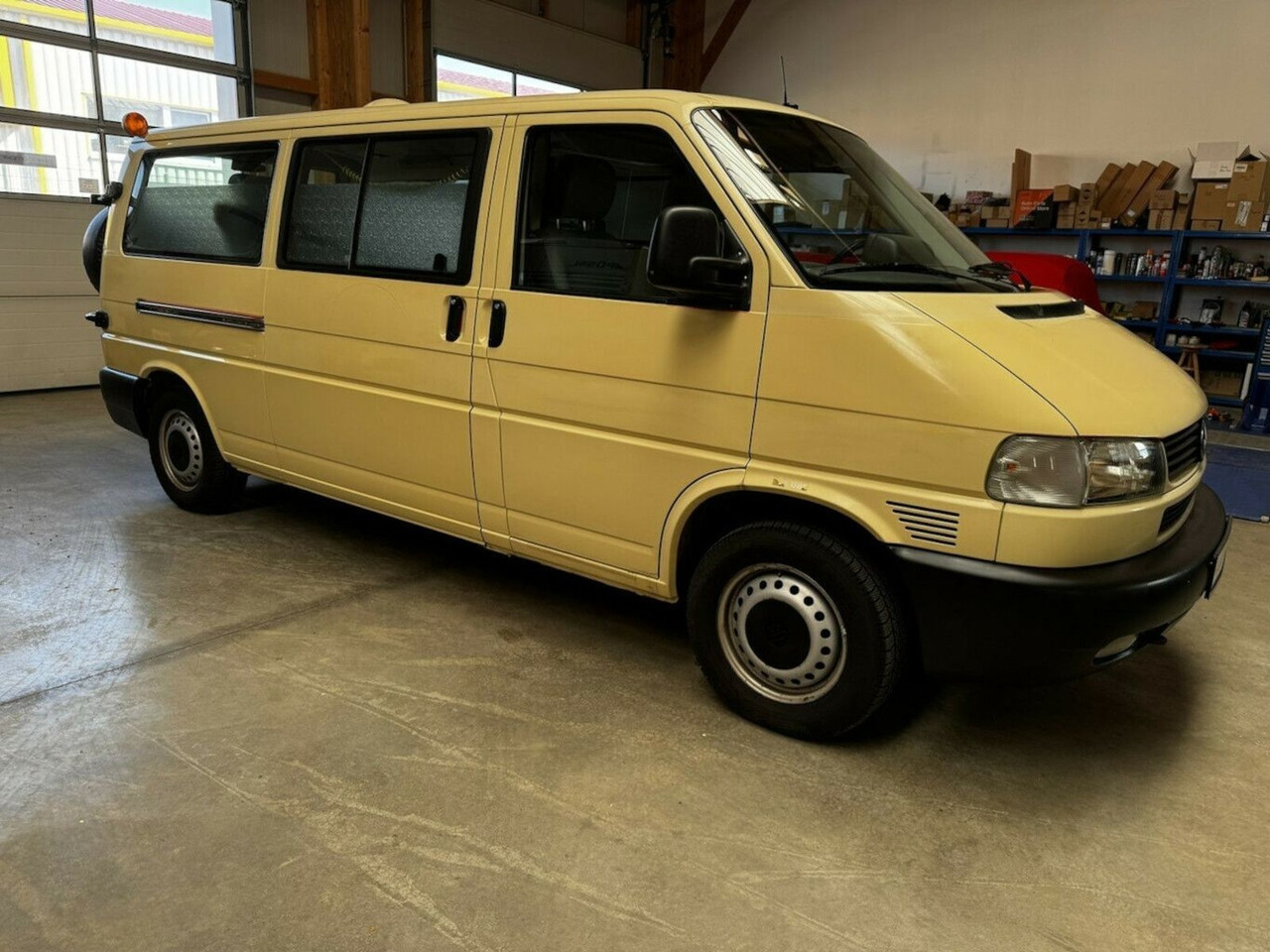 Volkswagen T4 2.5 TDI Syncro 4x4 lang 1. Hand! - People carrier: picture 4 Volkswagen T4 2.5 TDI Syncro 4x4 lang 1. Hand! - People carrier: picture 4