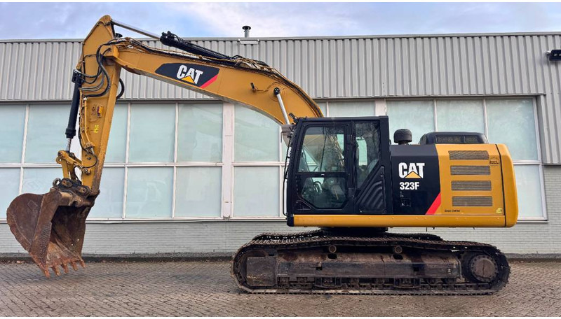Cat 323 F L 2017 - Crawler excavator: picture 3 Cat 323 F L 2017 - Crawler excavator: picture 3