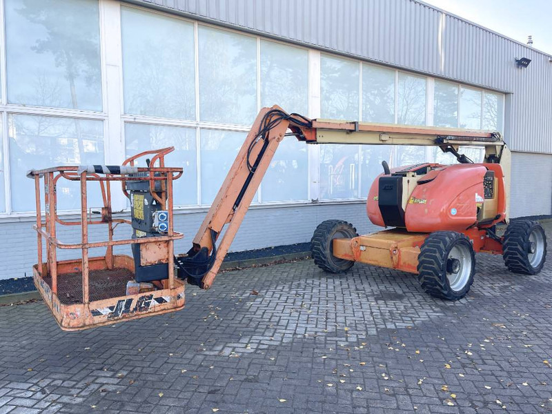 JLG 600 AJ - Telescopic boom: picture 5 JLG 600 AJ - Telescopic boom: picture 5