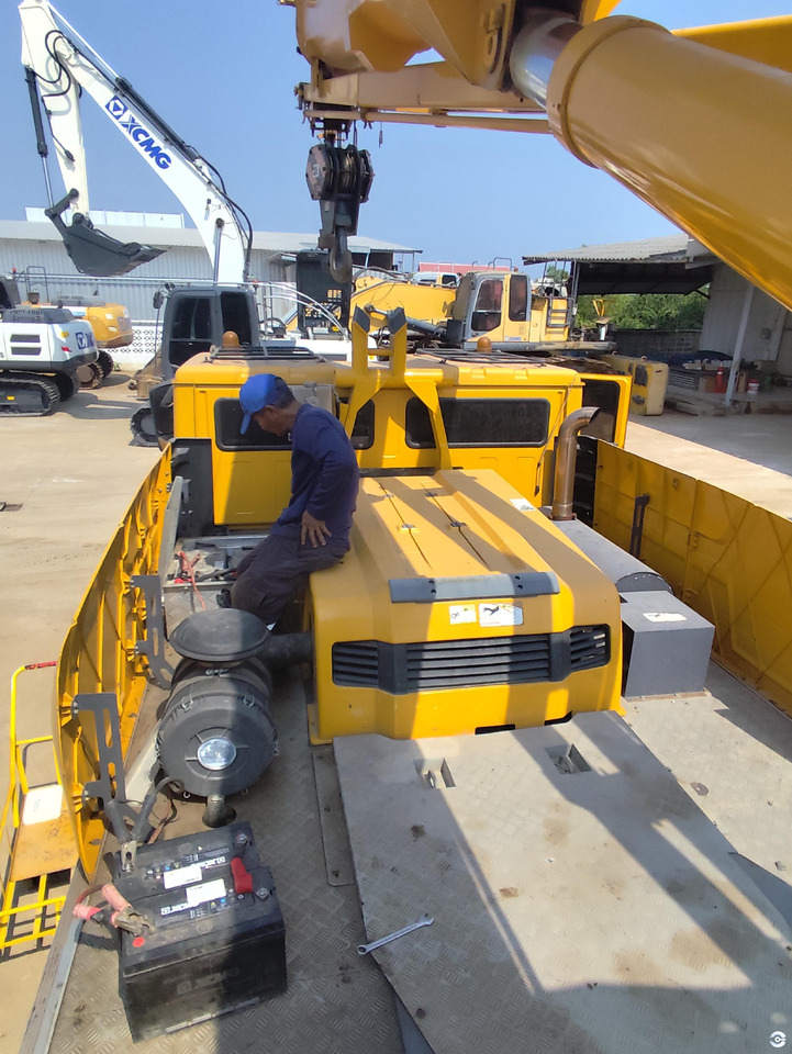 XCMG XCT30_Y 30ton truck crane diesel lift machine for sale - Construction machinery: picture 5 XCMG XCT30_Y 30ton truck crane diesel lift machine for sale - Construction machinery: picture 5