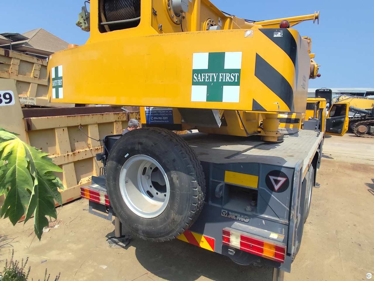 XCMG XCT30_Y 30ton truck crane diesel lift machine for sale - Construction machinery: picture 3 XCMG XCT30_Y 30ton truck crane diesel lift machine for sale - Construction machinery: picture 3