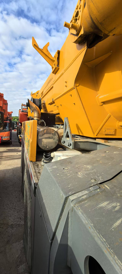LIEBHERR Second Hand Truck Mounted Crane LTM1500-8.1 Heavy Duty Mobile Crane With High Quality - Mobile crane: picture 4 LIEBHERR Second Hand Truck Mounted Crane LTM1500-8.1 Heavy Duty Mobile Crane With High Quality - Mobile crane: picture 4