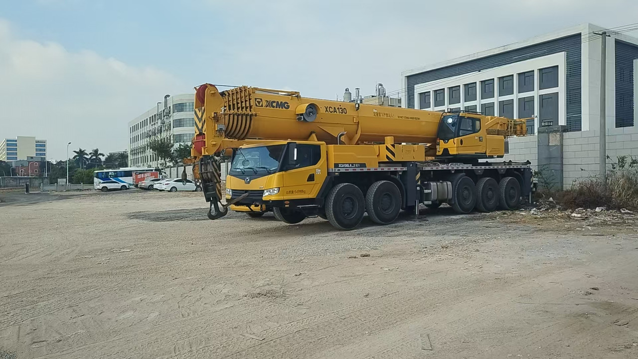 XCMG Official 2024 Year Second Hand Hydraulic Crane XCA130L8_2 130T Mobile All Terrain Crane For Sale - All terrain crane: picture 3 XCMG Official 2024 Year Second Hand Hydraulic Crane XCA130L8_2 130T Mobile All Terrain Crane For Sale - All terrain crane: picture 3