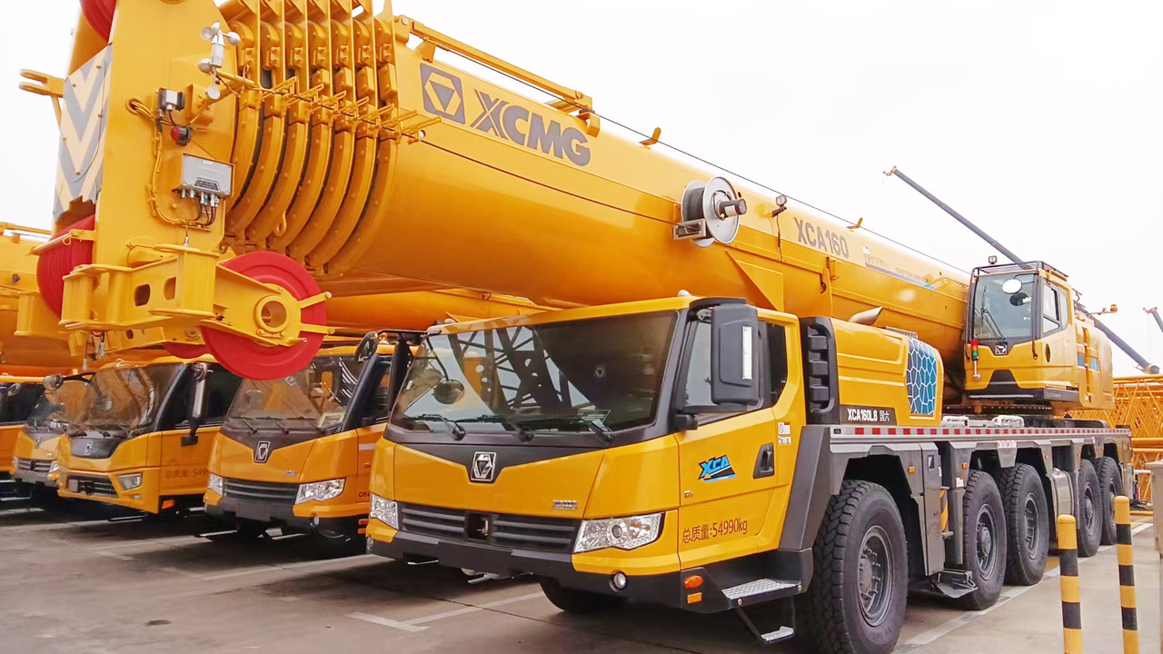 XCMG Official 2024 Year Second Hand Mobile Crane 160 Tons XCA160L8 8-Sections Hydraulic Boom Crane In Good Condition - All terrain crane: picture 4 XCMG Official 2024 Year Second Hand Mobile Crane 160 Tons XCA160L8 8-Sections Hydraulic Boom Crane In Good Condition - All terrain crane: picture 4