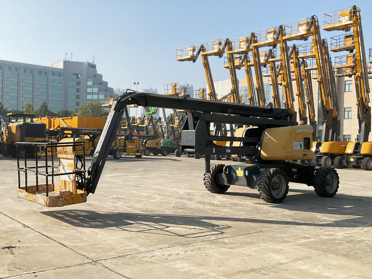 XCMG Official Second Hand Mobile Cherry Picker GTBZ18A1 18m Man Lift Boom Lift Price - Articulated boom lift: picture 4 XCMG Official Second Hand Mobile Cherry Picker GTBZ18A1 18m Man Lift Boom Lift Price - Articulated boom lift: picture 4