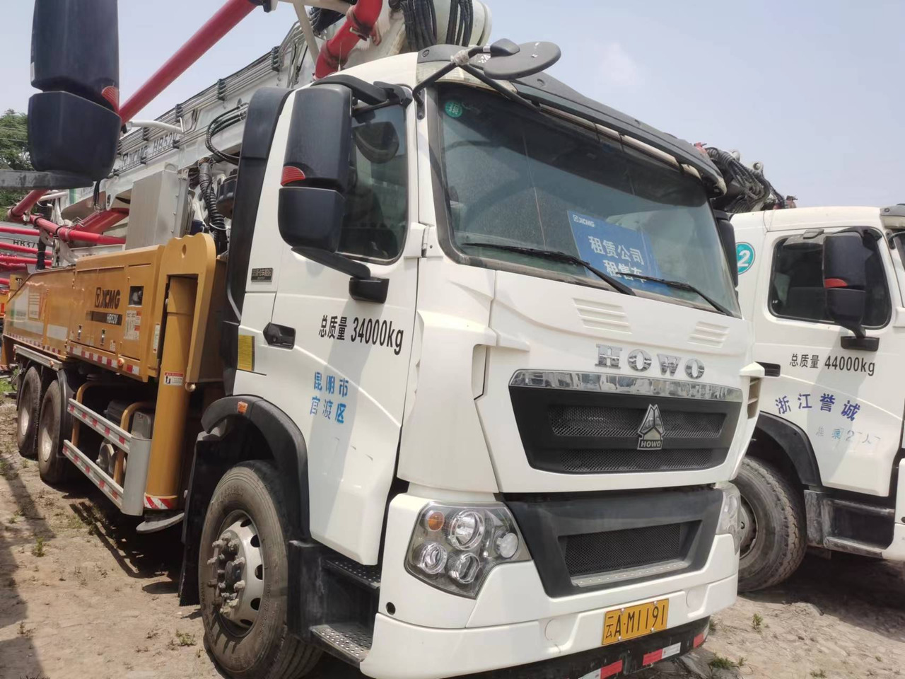 XCMG Official Used HB52V Schwing 52m Concrete Pump Truck Mounted Boom Concrete Pump Price - Concrete pump truck: picture 3 XCMG Official Used HB52V Schwing 52m Concrete Pump Truck Mounted Boom Concrete Pump Price - Concrete pump truck: picture 3