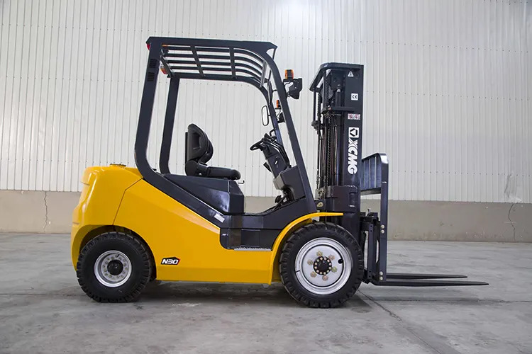 XCMG XCB30 3 ton hydraulic Fork Lift Truck Forklift With Attachments - Rough terrain forklift: picture 4 XCMG XCB30 3 ton hydraulic Fork Lift Truck Forklift With Attachments - Rough terrain forklift: picture 4