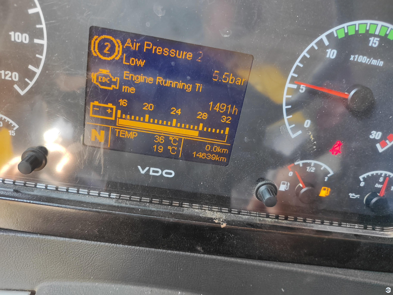 XCMG XCT100_M 100ton 2021 used mobile truck crane for sale - Mobile crane: picture 4 XCMG XCT100_M 100ton 2021 used mobile truck crane for sale - Mobile crane: picture 4