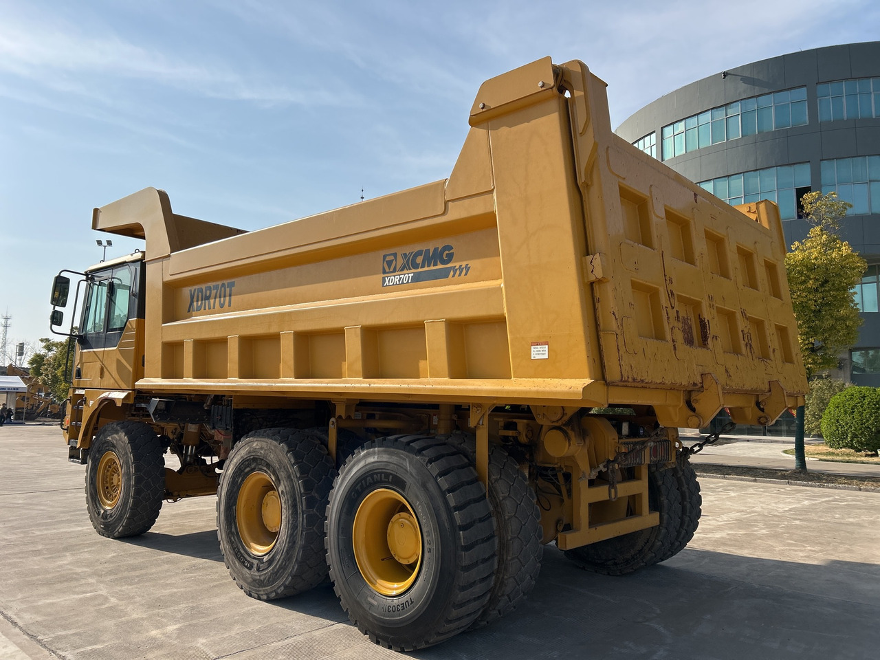 XCMG XDR70T second hand mining dump truck price - Mining equipment: picture 4 XCMG XDR70T second hand mining dump truck price - Mining equipment: picture 4