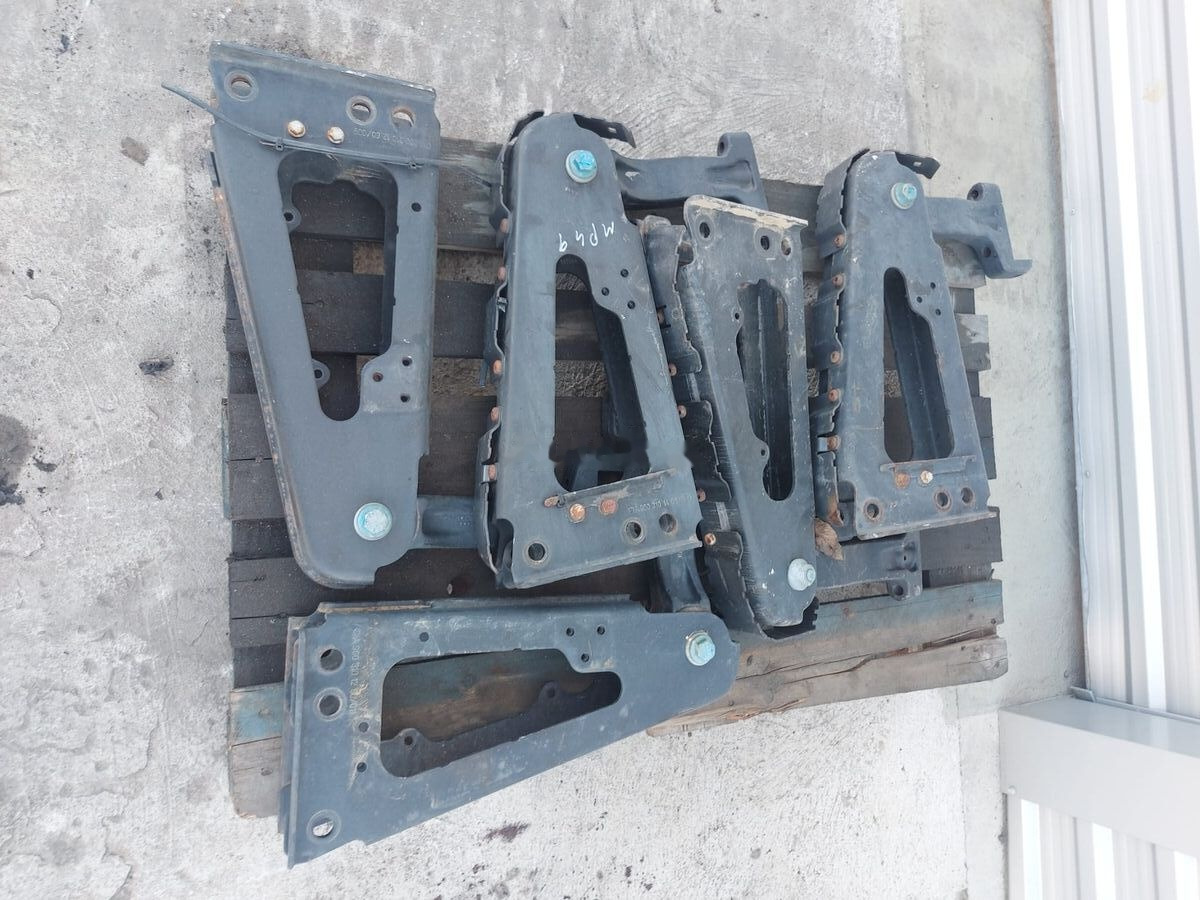 Cabin suspension A Mercedes-Benz ACTROS MP4 truck - Cab suspension for Truck: picture 1 Cabin suspension A Mercedes-Benz ACTROS MP4 truck - Cab suspension for Truck: picture 1