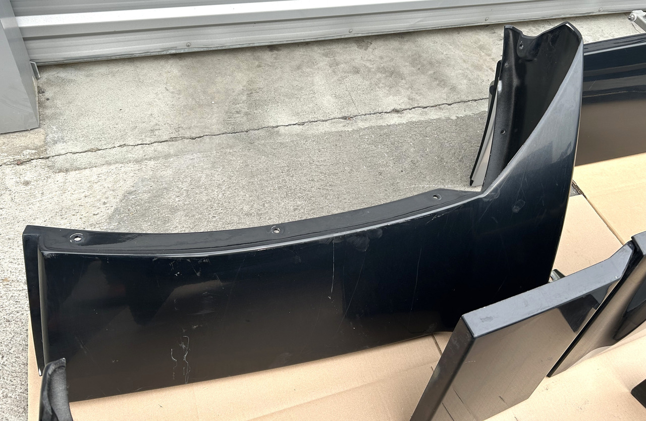 DAF A SET OF DAF XF 106 SPOILER - Universal part: picture 4 DAF A SET OF DAF XF 106 SPOILER - Universal part: picture 4