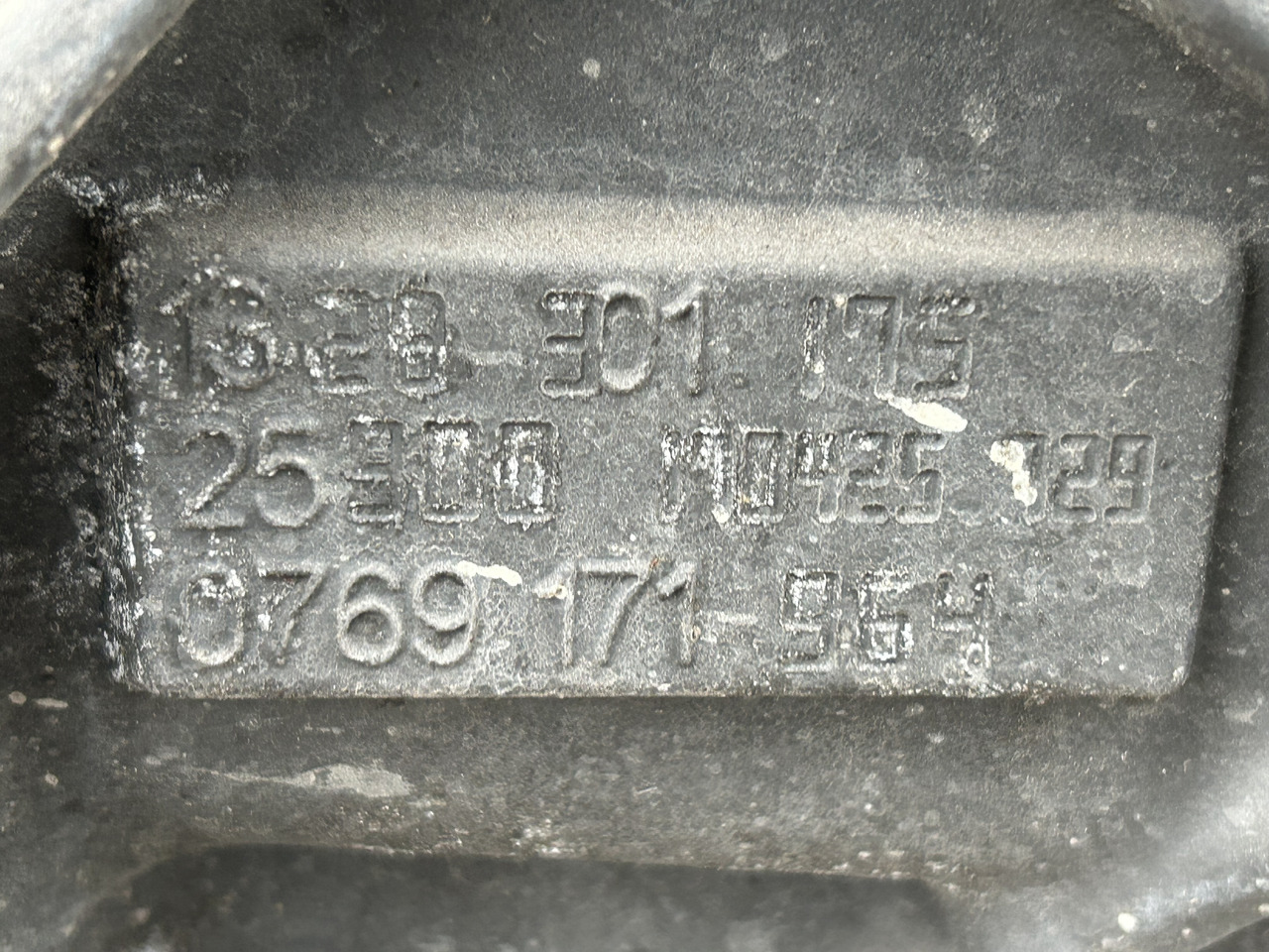 Gearbox for Truck DAF XF 106 12AS2131 TD 2011072   DAF XF 106 truck: picture 9 Gearbox for Truck DAF XF 106 12AS2131 TD 2011072   DAF XF 106 truck: picture 9