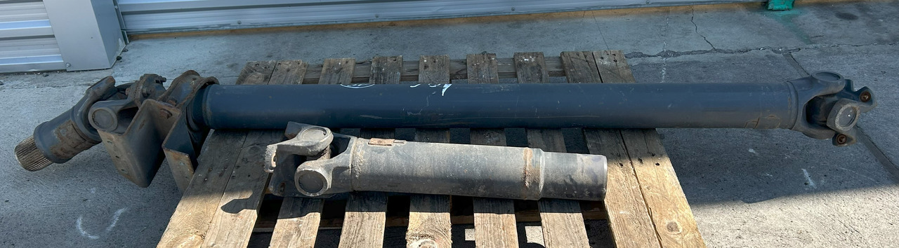 DAF XF 106 480 DRIVE SHAFT - Propeller shaft: picture 1 DAF XF 106 480 DRIVE SHAFT - Propeller shaft: picture 1