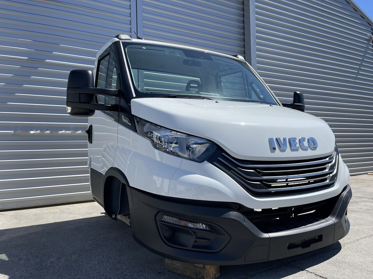 IVECO DAILY VII 72-210 IVECO DAILY 75-210 light - Cab for Commercial vehicle: picture 2 IVECO DAILY VII 72-210 IVECO DAILY 75-210 light - Cab for Commercial vehicle: picture 2