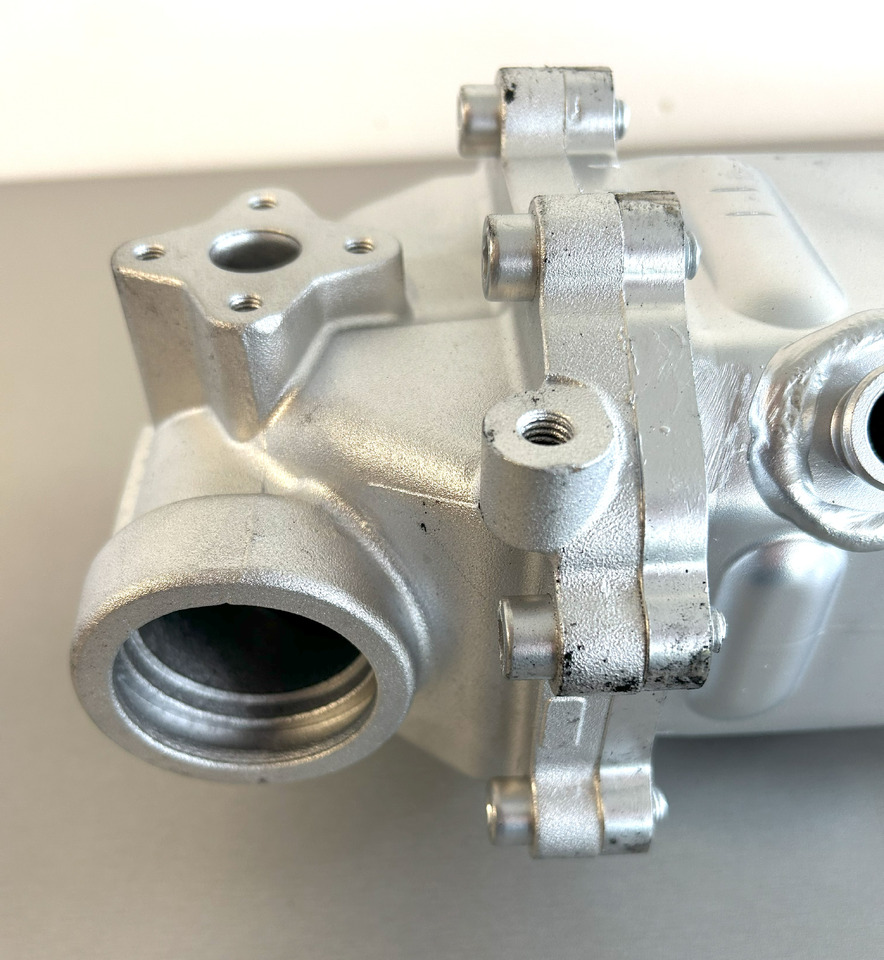 MAN TGX EGR COOLER AND EXHAUST GAS RECIRCULATION REMANUFACTURED - Muffler/ Exhaust system for Truck: picture 5 MAN TGX EGR COOLER AND EXHAUST GAS RECIRCULATION REMANUFACTURED - Muffler/ Exhaust system for Truck: picture 5