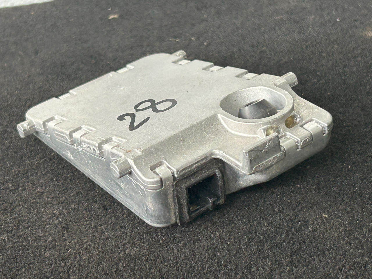 MERCEDES-BENZ ACTROS MP4 WINDSCREEN CAMERA LANE ASSISTANT - Sensor: picture 4 MERCEDES-BENZ ACTROS MP4 WINDSCREEN CAMERA LANE ASSISTANT - Sensor: picture 4