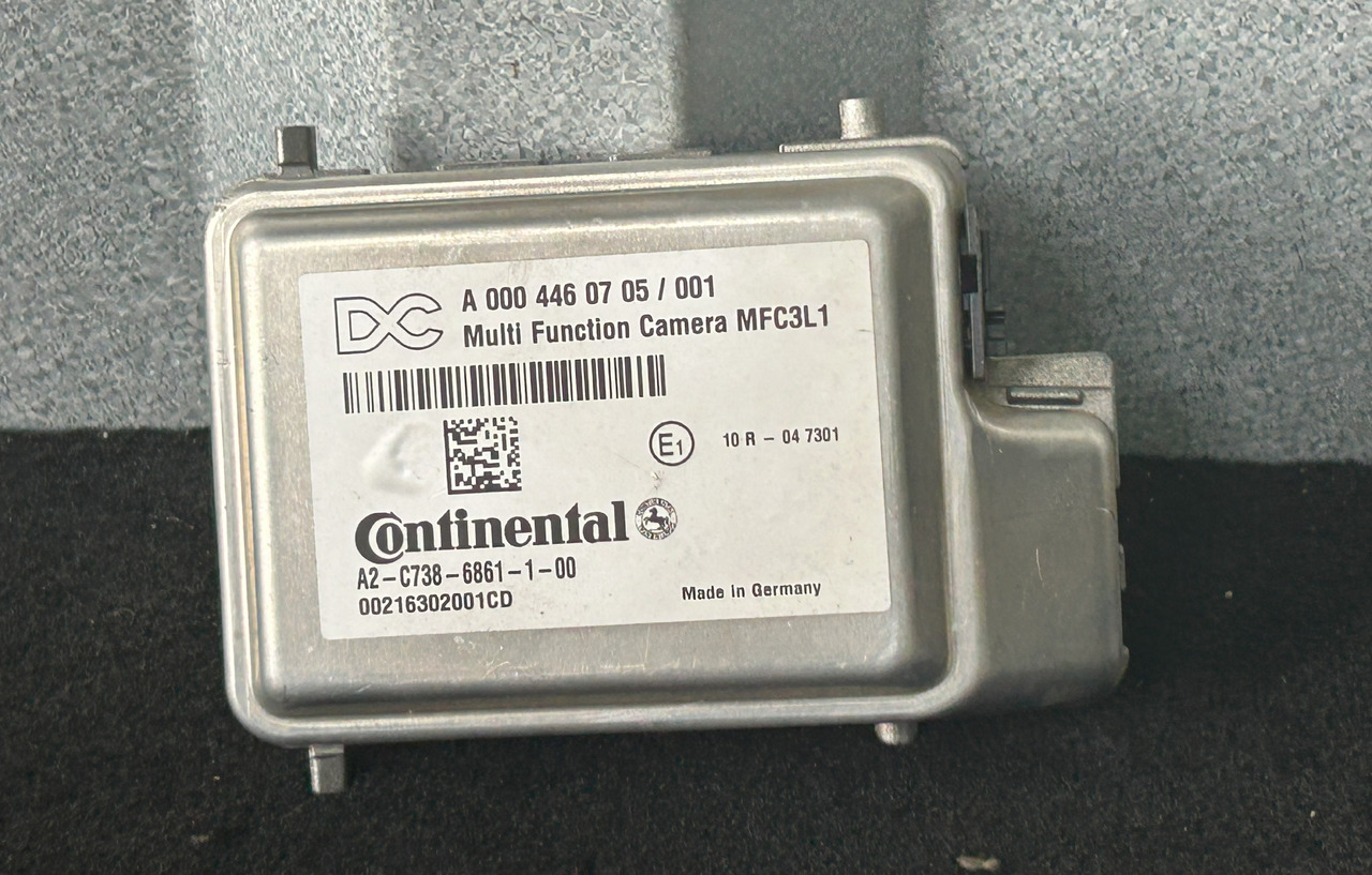 MERCEDES-BENZ AROCS MP4 WINDSCREEN CAMERA LANE ASSISTANT - Sensor: picture 1 MERCEDES-BENZ AROCS MP4 WINDSCREEN CAMERA LANE ASSISTANT - Sensor: picture 1