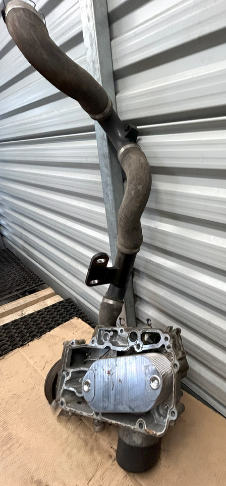 MERCEDES OIL FILTER BASE ACTROS MP4 MP5 - Oil filter: picture 2 MERCEDES OIL FILTER BASE ACTROS MP4 MP5 - Oil filter: picture 2