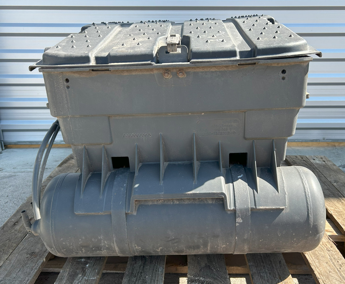 Mercedes AROCS MP4 BATTERY BOX WITH CYLINDERS - Battery for Truck: picture 2 Mercedes AROCS MP4 BATTERY BOX WITH CYLINDERS - Battery for Truck: picture 2