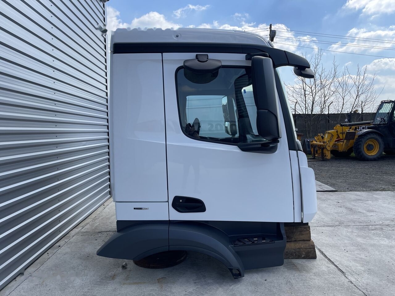 Mercedes-Benz ACTROS ANTOS AROCS Fahrerhaus Cabine 170mm truck - Cab for Truck: picture 3 Mercedes-Benz ACTROS ANTOS AROCS Fahrerhaus Cabine 170mm truck - Cab for Truck: picture 3