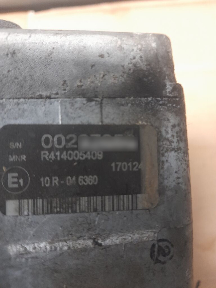 Mercedes-Benz ACTROS MP4 A0001532759 Mercedes-Benz - Valve for Truck: picture 4 Mercedes-Benz ACTROS MP4 A0001532759 Mercedes-Benz - Valve for Truck: picture 4