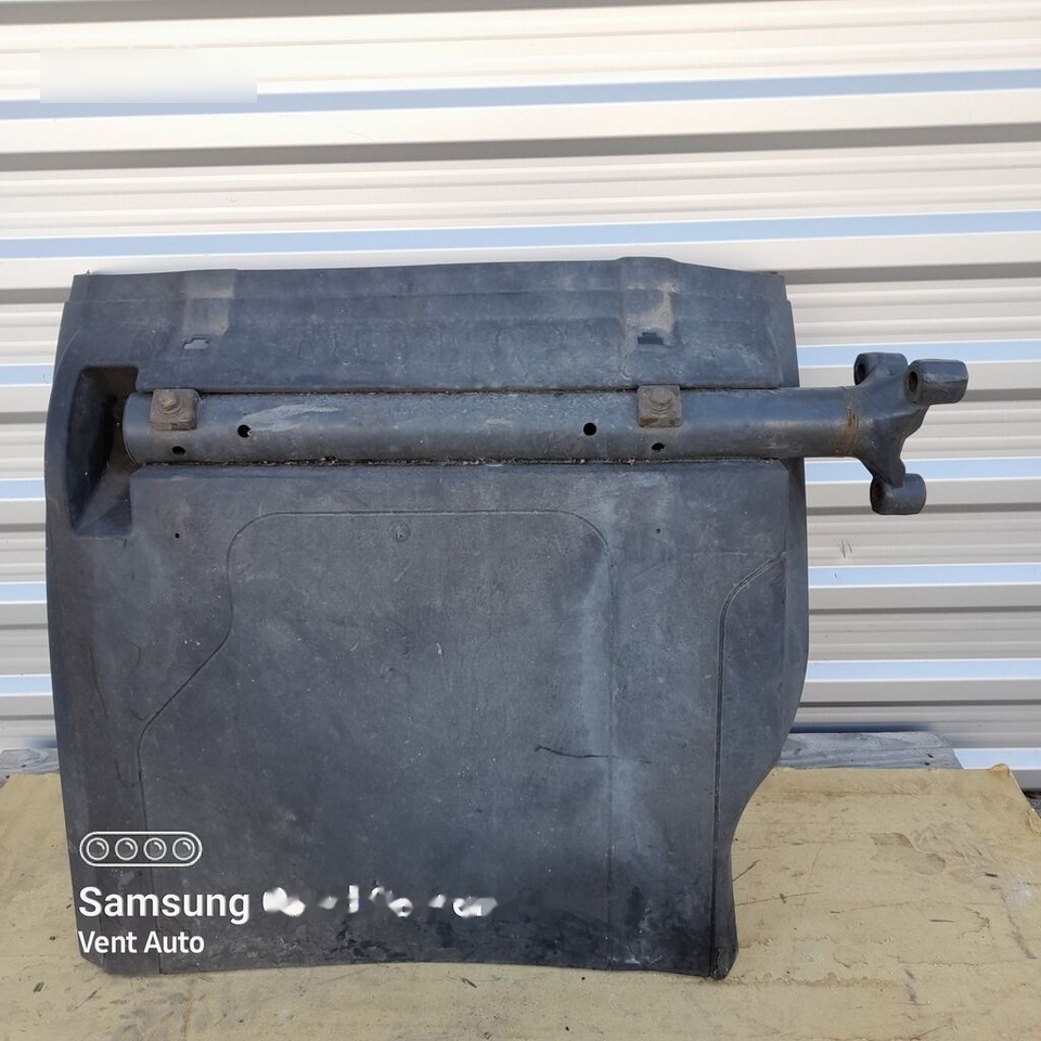 Mercedes-Benz ACTROS MP4 A9605200620   Mercedes-Benz A9605200620 - Fender for Truck: picture 2 Mercedes-Benz ACTROS MP4 A9605200620   Mercedes-Benz A9605200620 - Fender for Truck: picture 2