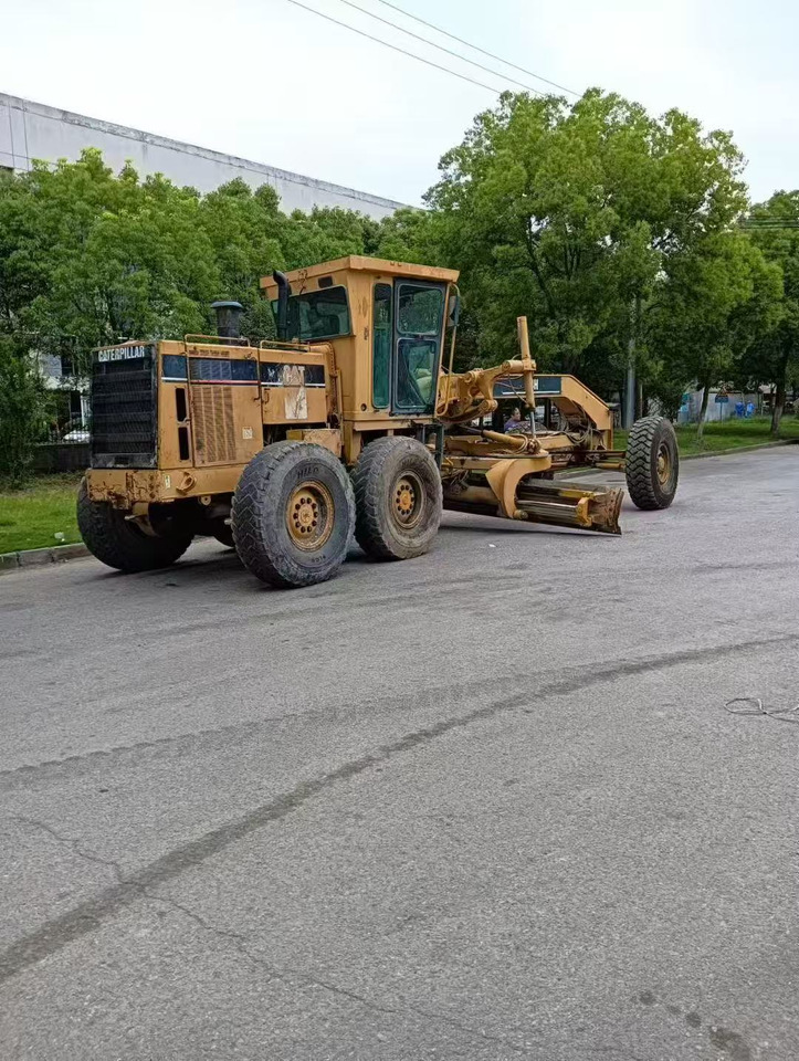 Caterpillar 14H, 140H Motor Grader Original Color CAT Machine - Grader: picture 2 Caterpillar 14H, 140H Motor Grader Original Color CAT Machine - Grader: picture 2
