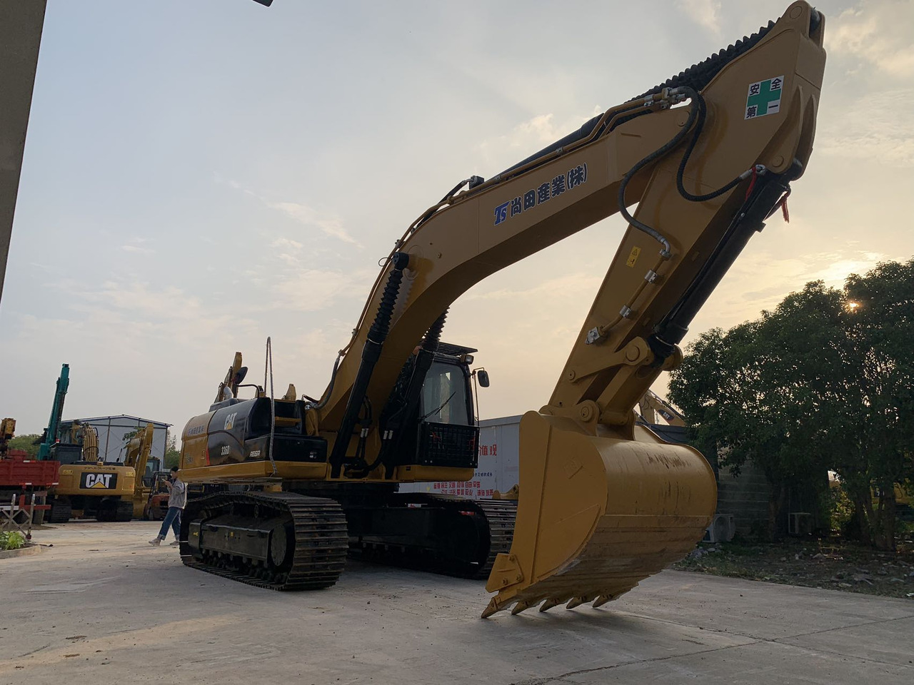 Caterpillar 36 ton Excavator CAT 336D, 336DL Mining Equipment - Crawler excavator: picture 3 Caterpillar 36 ton Excavator CAT 336D, 336DL Mining Equipment - Crawler excavator: picture 3