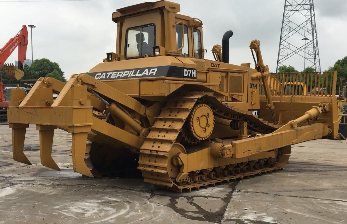 Caterpillar Bulldozer CAT D7H Used Condition Construction Machine - Bulldozer: picture 1 Caterpillar Bulldozer CAT D7H Used Condition Construction Machine - Bulldozer: picture 1