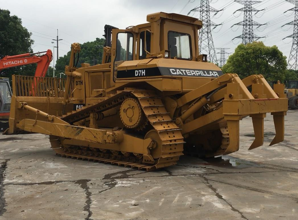Caterpillar Bulldozer CAT D7H Used Condition Construction Machine - Bulldozer: picture 2 Caterpillar Bulldozer CAT D7H Used Condition Construction Machine - Bulldozer: picture 2