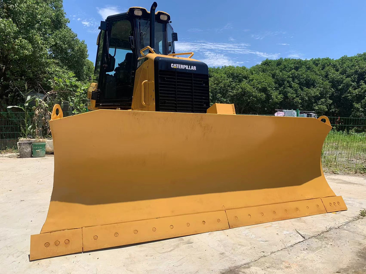 Caterpillar Tracked Tractor CAT D5K D5G Bulldozer - Bulldozer: picture 2 Caterpillar Tracked Tractor CAT D5K D5G Bulldozer - Bulldozer: picture 2
