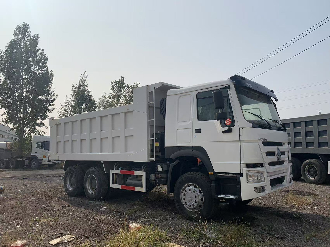 Howo Secondhand Commercial Vehicle 10-wheels HOWO Dumper Truck 6x4 Left Hand Drive Tipper Truck - Tipper: picture 4 Howo Secondhand Commercial Vehicle 10-wheels HOWO Dumper Truck 6x4 Left Hand Drive Tipper Truck - Tipper: picture 4