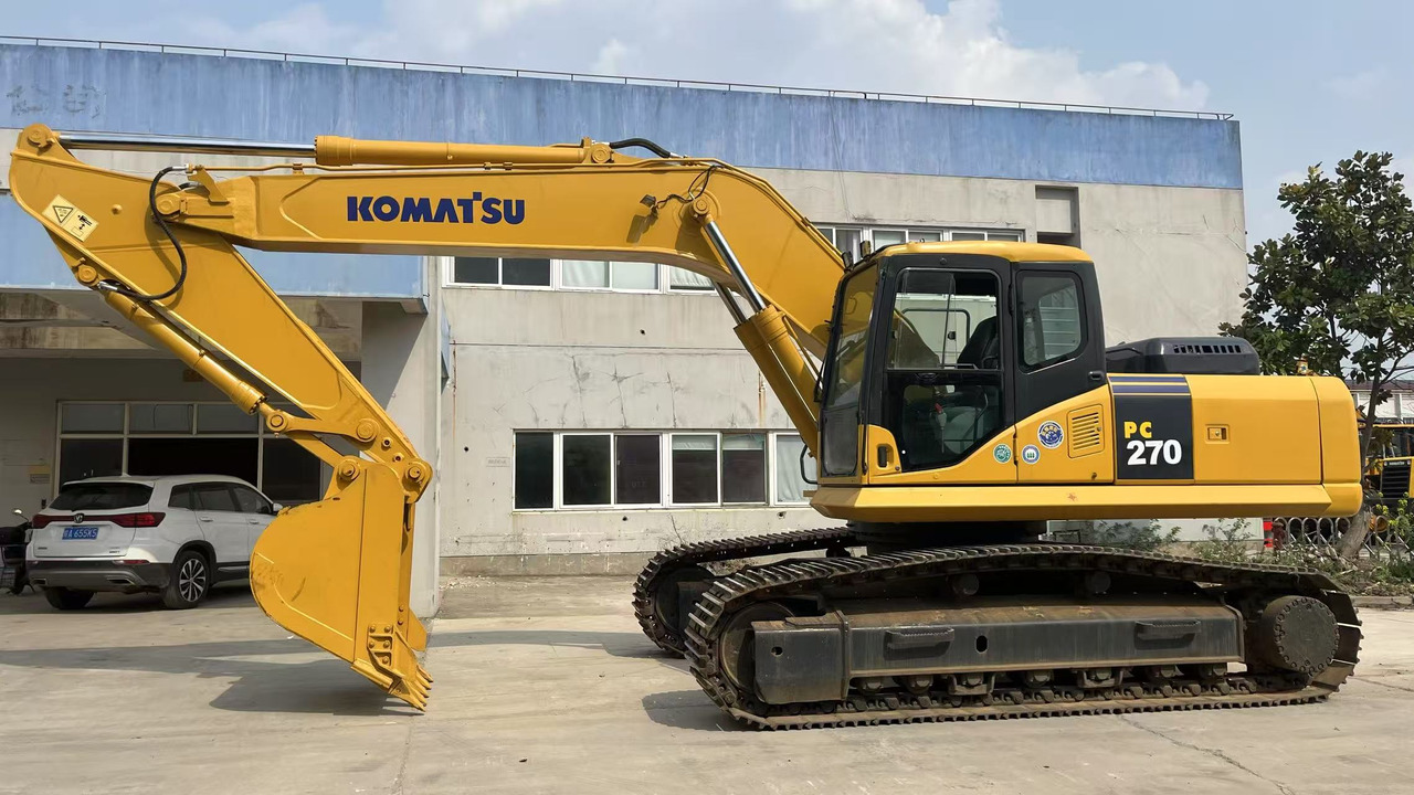 Komatsu Reliable Used Komatsu PC270-8 Crawler Excavator 28T Weight SAA6D107E Engine Tier 3 Emission - Crawler excavator: picture 3 Komatsu Reliable Used Komatsu PC270-8 Crawler Excavator 28T Weight SAA6D107E Engine Tier 3 Emission - Crawler excavator: picture 3