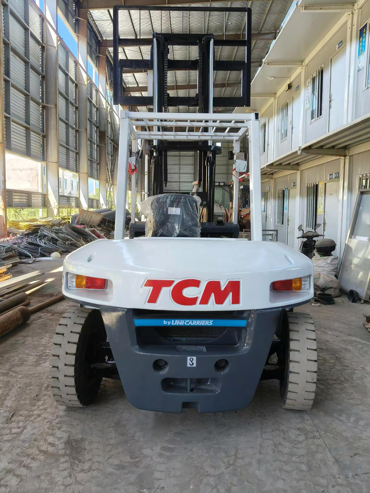 TCM Forklift Truck Secondhand 6 ton Diesel Forklift - Diesel forklift: picture 3 TCM Forklift Truck Secondhand 6 ton Diesel Forklift - Diesel forklift: picture 3