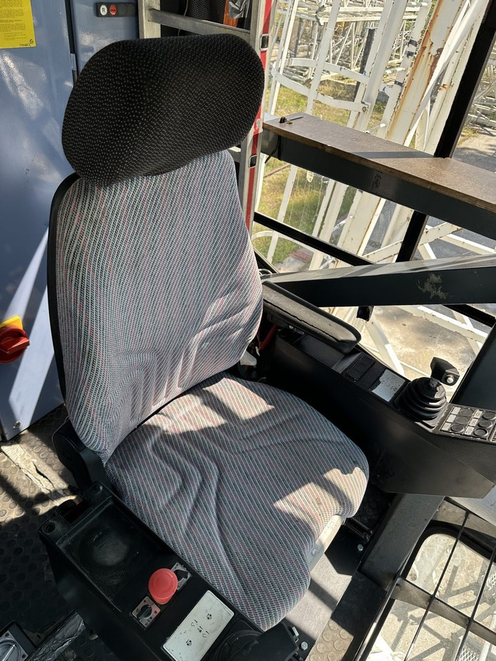 LIEBHERR 280 EC-H 12 Litronic slewing part - Crane: picture 5 LIEBHERR 280 EC-H 12 Litronic slewing part - Crane: picture 5