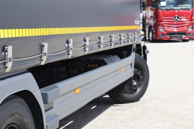Mercedes-Benz Atego 1527 L - Curtain side truck: picture 5 Mercedes-Benz Atego 1527 L - Curtain side truck: picture 5