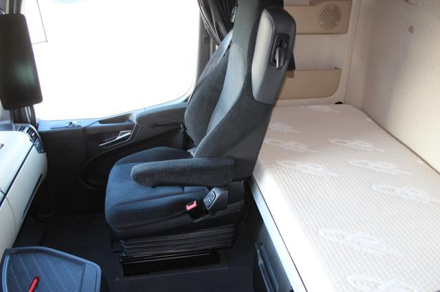 Tractor unit Mercedes-Benz Arocs 1853LS HAD: picture 10