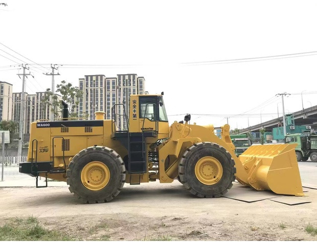 2019 Komatsu WA600 - Wheel loader: picture 3 2019 Komatsu WA600 - Wheel loader: picture 3