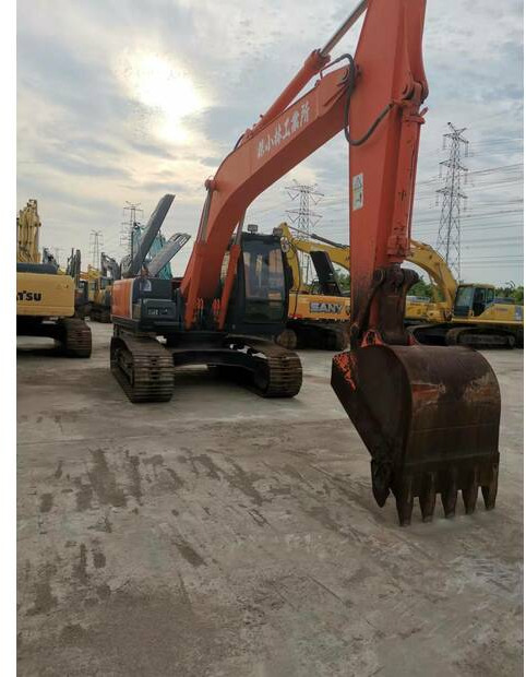 2020 Hitachi ZX200 - Crawler excavator: picture 4 2020 Hitachi ZX200 - Crawler excavator: picture 4