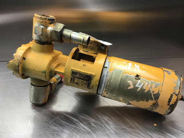 Liebherr A900 B / A900 Li / A900C / A902 INDUSTRIAL / A902 Li - Fuel pump: picture 3 Liebherr A900 B / A900 Li / A900C / A902 INDUSTRIAL / A902 Li - Fuel pump: picture 3