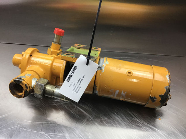 Liebherr A900 B / A900 Li / A900C / A902 INDUSTRIAL / A902 Li - Fuel pump: picture 1 Liebherr A900 B / A900 Li / A900C / A902 INDUSTRIAL / A902 Li - Fuel pump: picture 1
