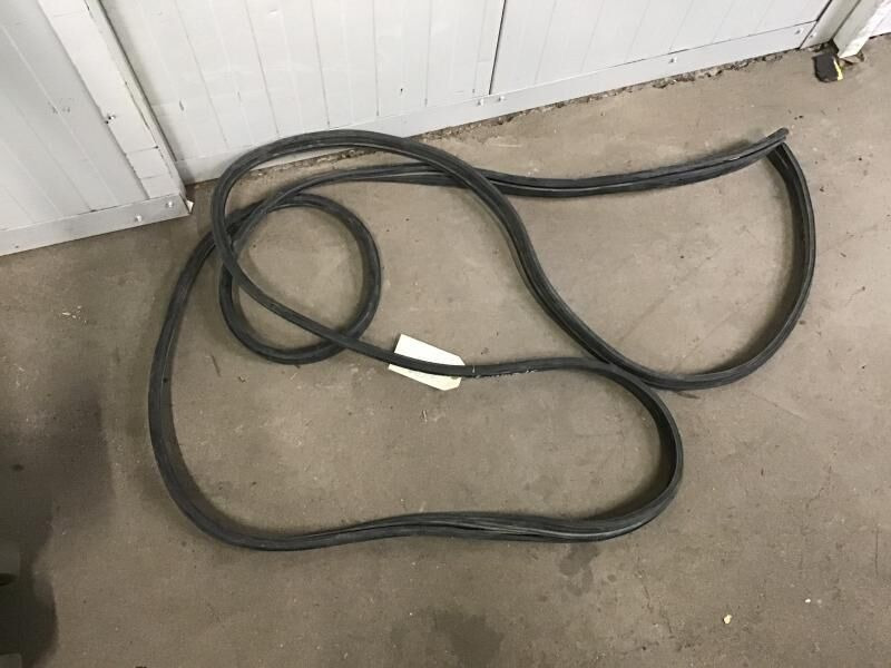 Liebherr A904C Li - Cab and interior: picture 1 Liebherr A904C Li - Cab and interior: picture 1