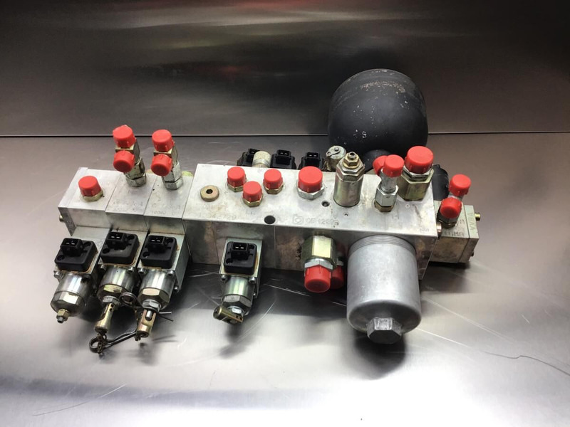 Liebherr A944C Li / A934C Li / R944C Li / R954C / A954C Li / R934C - Hydraulics: picture 1 Liebherr A944C Li / A934C Li / R944C Li / R954C / A954C Li / R934C - Hydraulics: picture 1