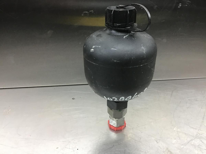 Liebherr Accumulator liebherr - Electrical system: picture 2 Liebherr Accumulator liebherr - Electrical system: picture 2