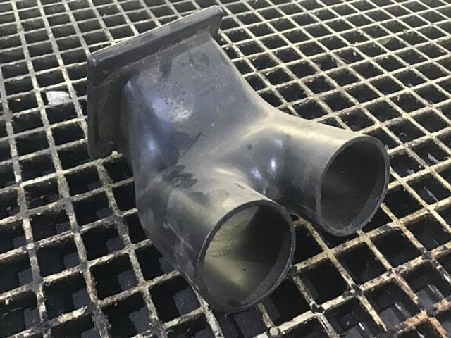 Liebherr Air Duct - A/C part: picture 5 Liebherr Air Duct - A/C part: picture 5