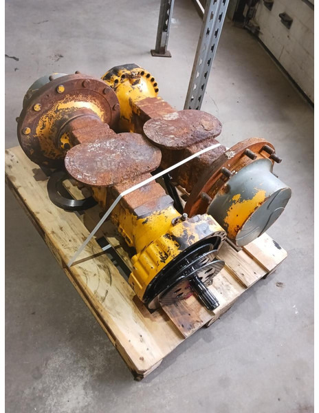 Liebherr Axle - Axle and parts: picture 1 Liebherr Axle - Axle and parts: picture 1