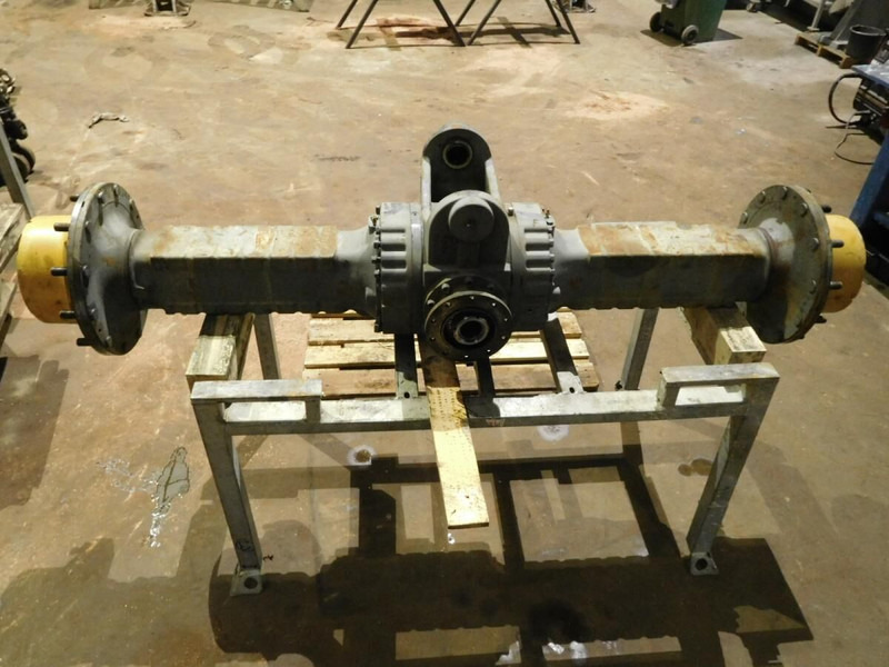 Liebherr Axle - Axle and parts: picture 1 Liebherr Axle - Axle and parts: picture 1