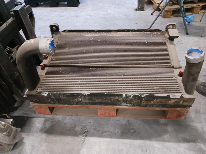 Liebherr Combined Radiator - Radiator: picture 1 Liebherr Combined Radiator - Radiator: picture 1